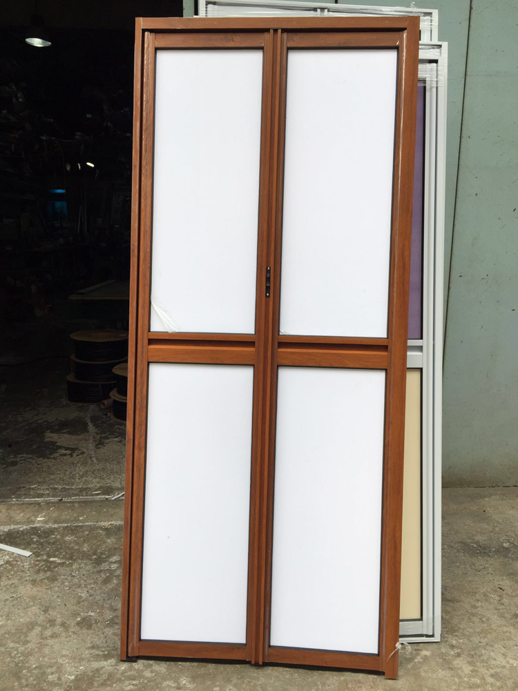 Uninstalled Bi-fold Door